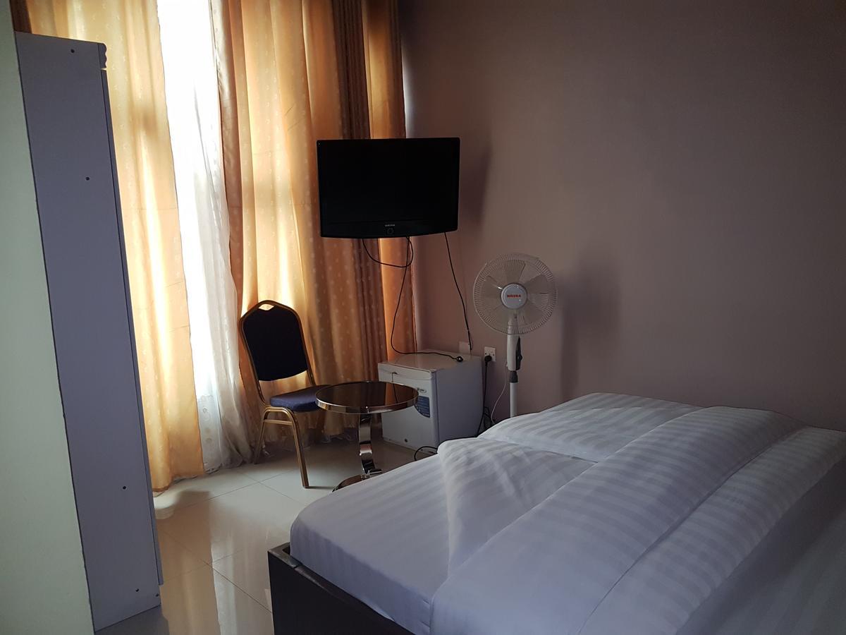Hotel La Benediction Goma ภายนอก รูปภาพ