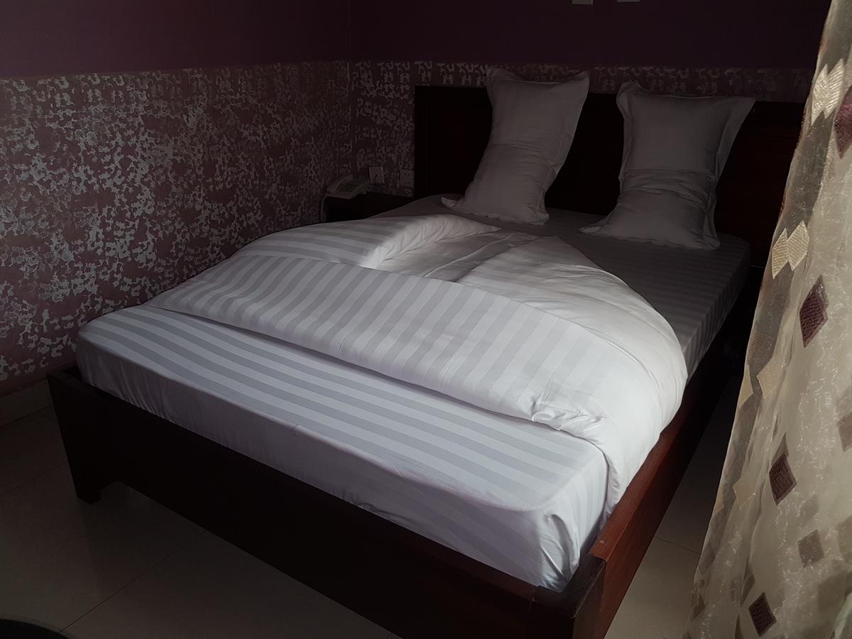 Hotel La Benediction Goma ภายนอก รูปภาพ